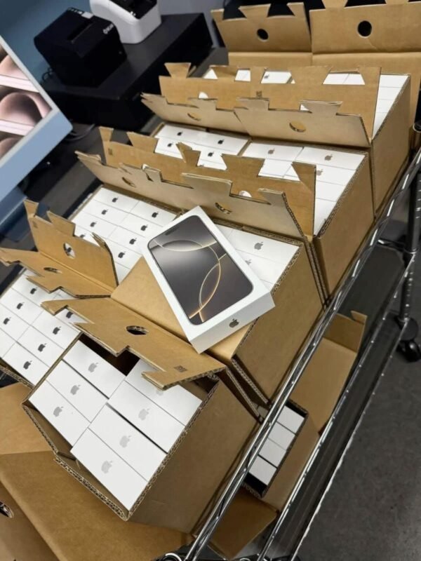 Wholesale iPhone 16 Pro Max Liquidation Pallets - Image 2