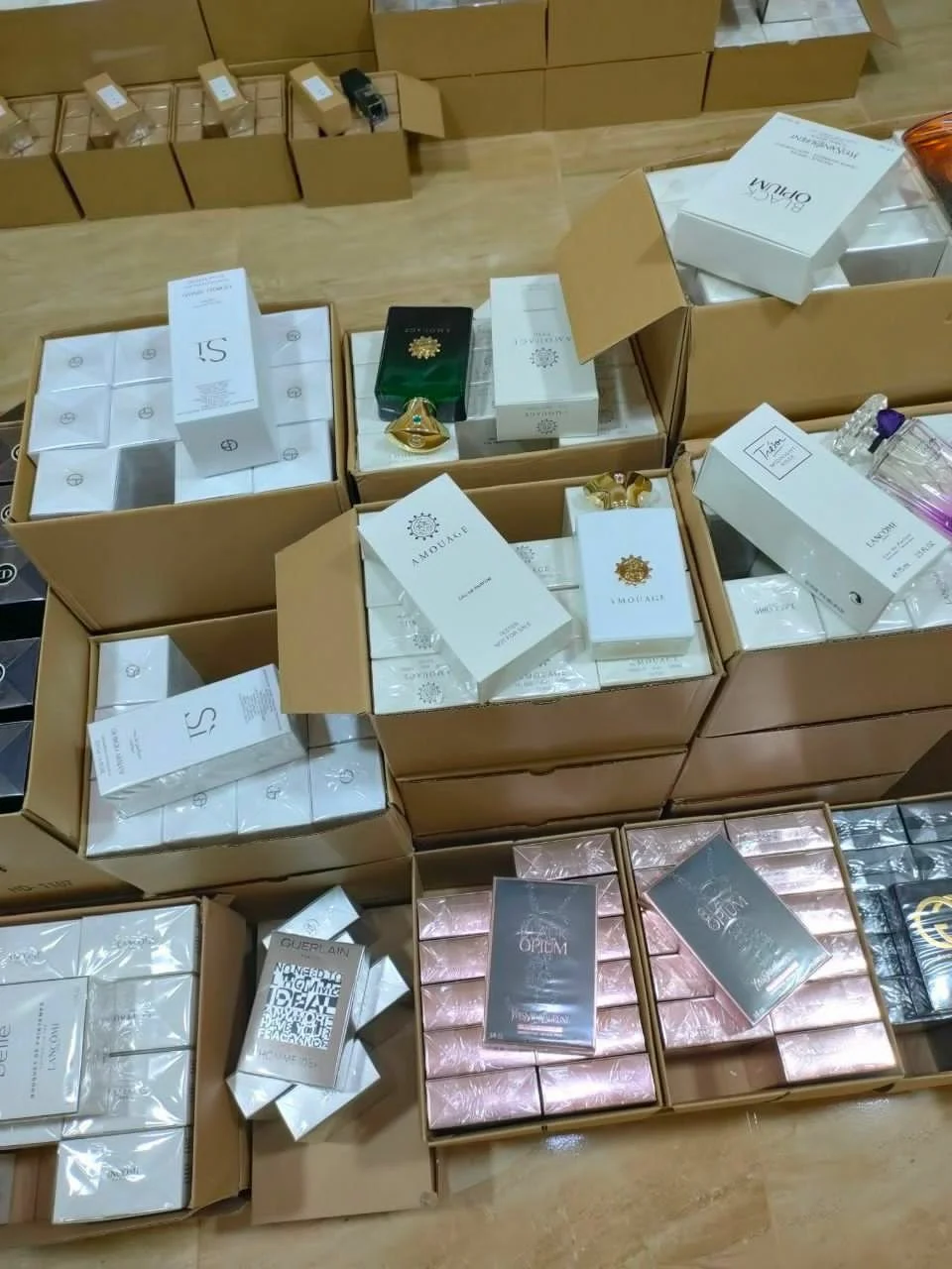 Perfume Liquidation Pallets - Image 3
